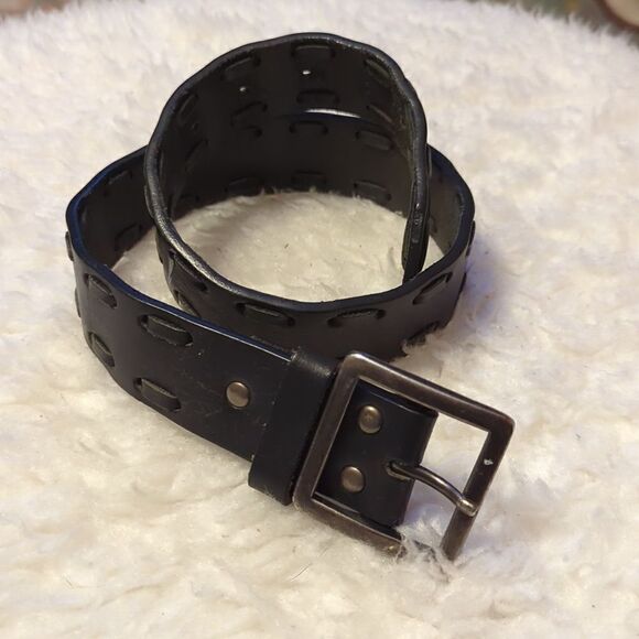 The Children’s Place Toddlers Brown One Prong Leather Belt 24" Size 5-7 - Picture 1 of 10